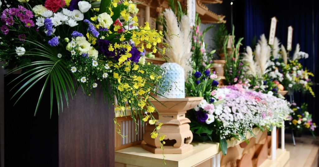 もし創業者が急逝したら？会社を守るために知っておきたい落ち着いた引き継ぎの進め方