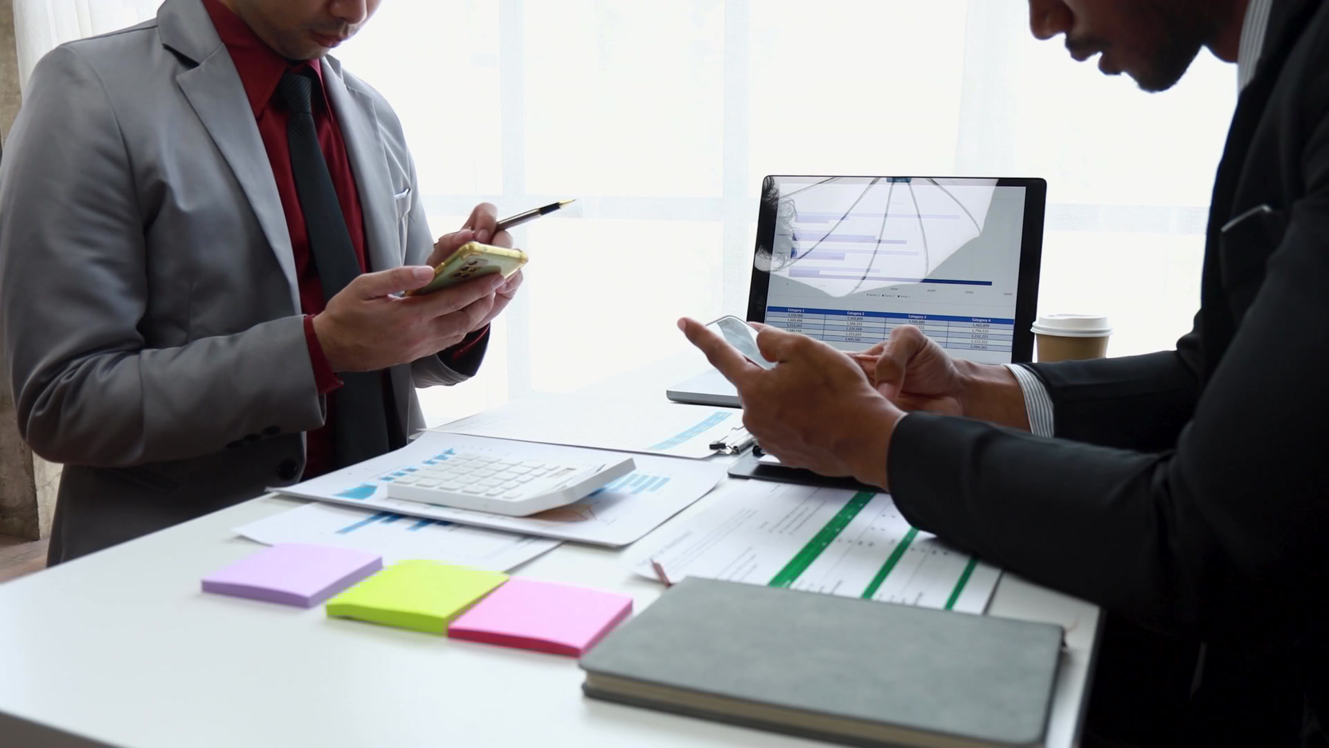 業務内容と日常的な関わりの違いのイメージ画像