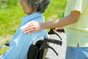 介護福祉士が転職で選べる働き方とは？｜仕事内容と待遇のチェックポイント